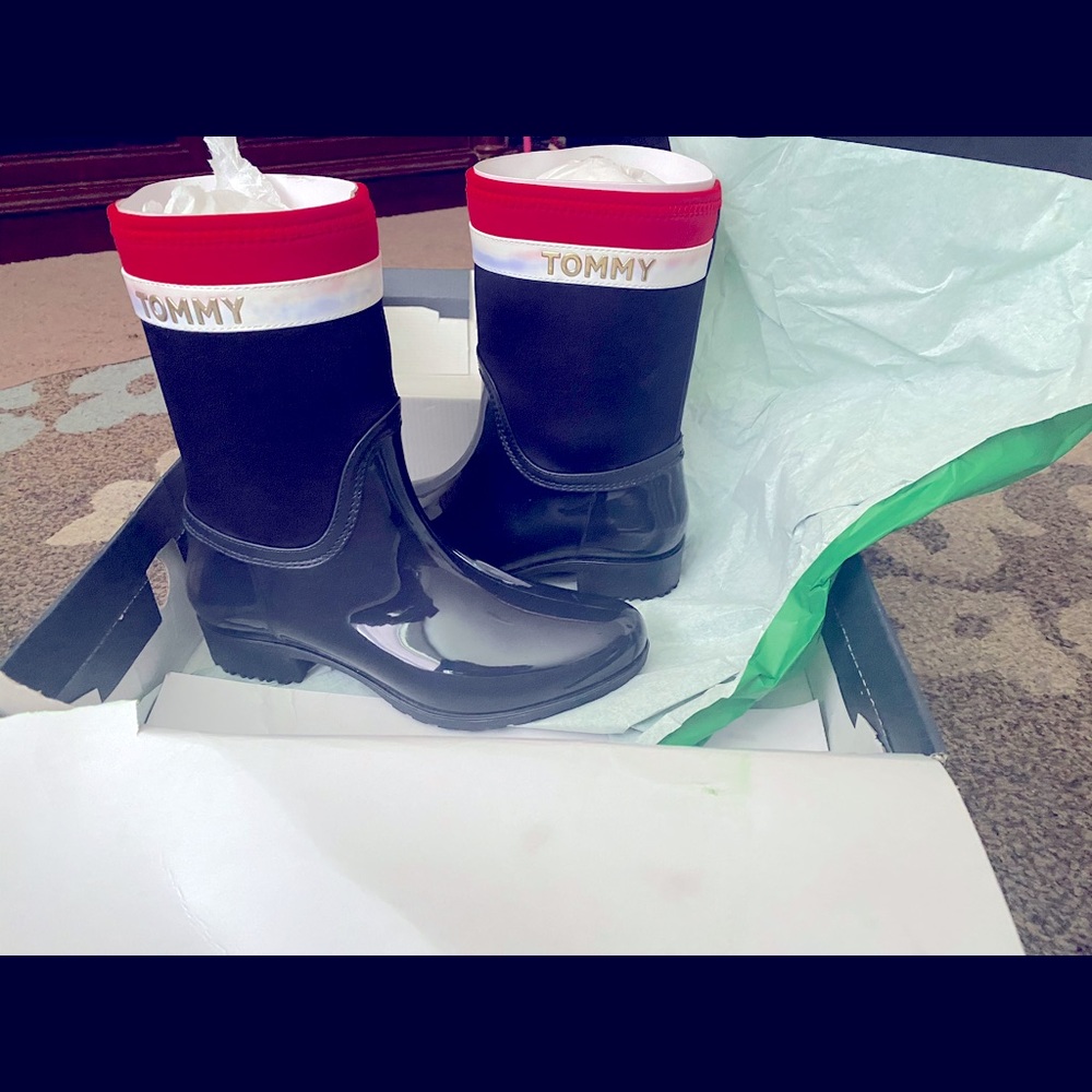 women’s rain boots